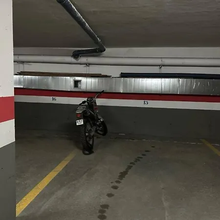 Gaudioso Garaje Y Trastero En Sallent Apartment *